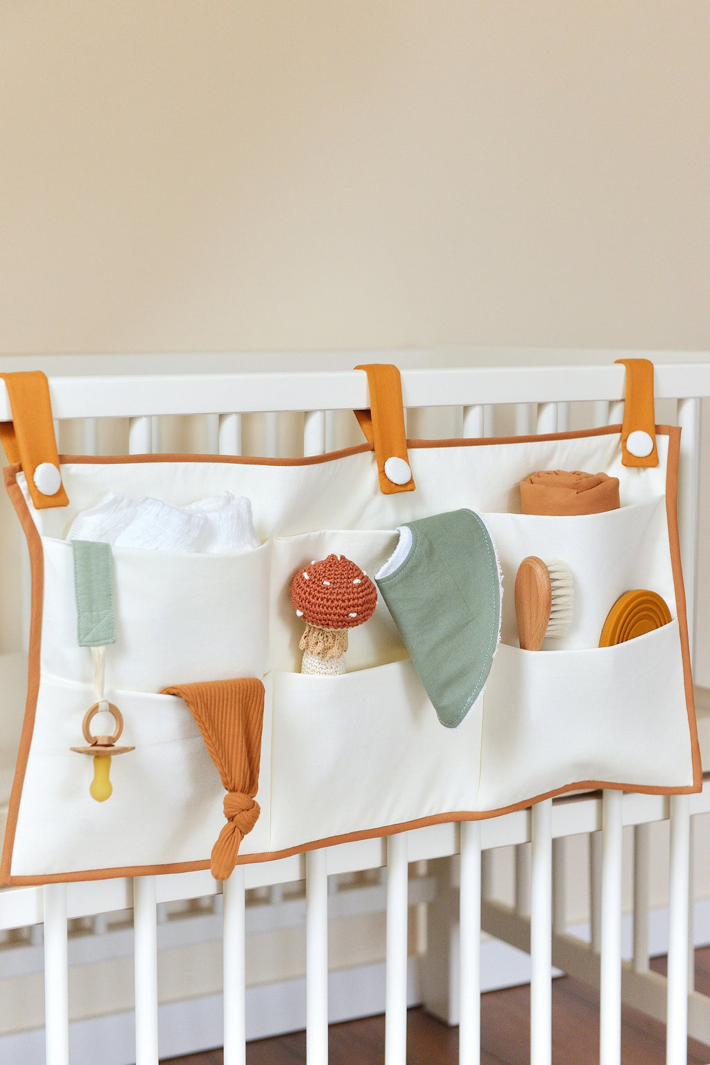 Offwhite Crib Organizer
