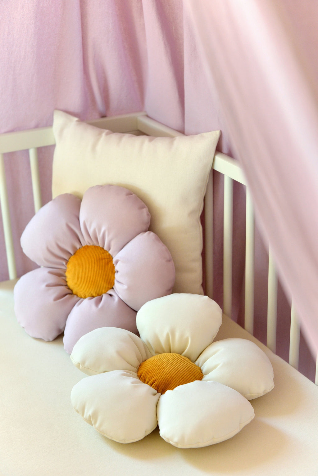 Daisy Decor Pillow