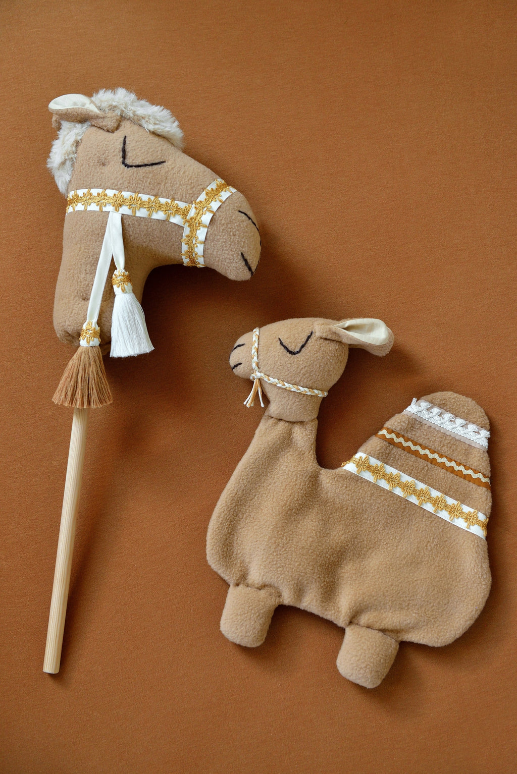 Camel Pretend Set