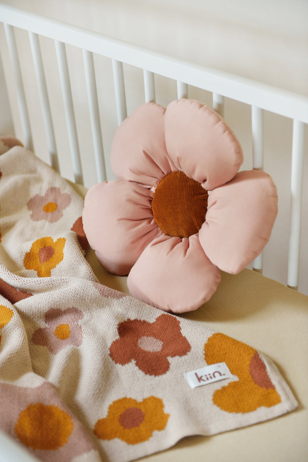 Daisy Decor Pillow