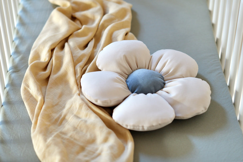Daisy Decor Pillow
