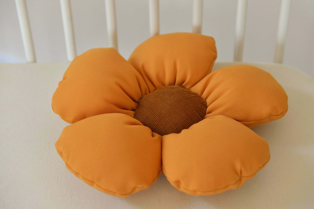 Daisy Decor Pillow