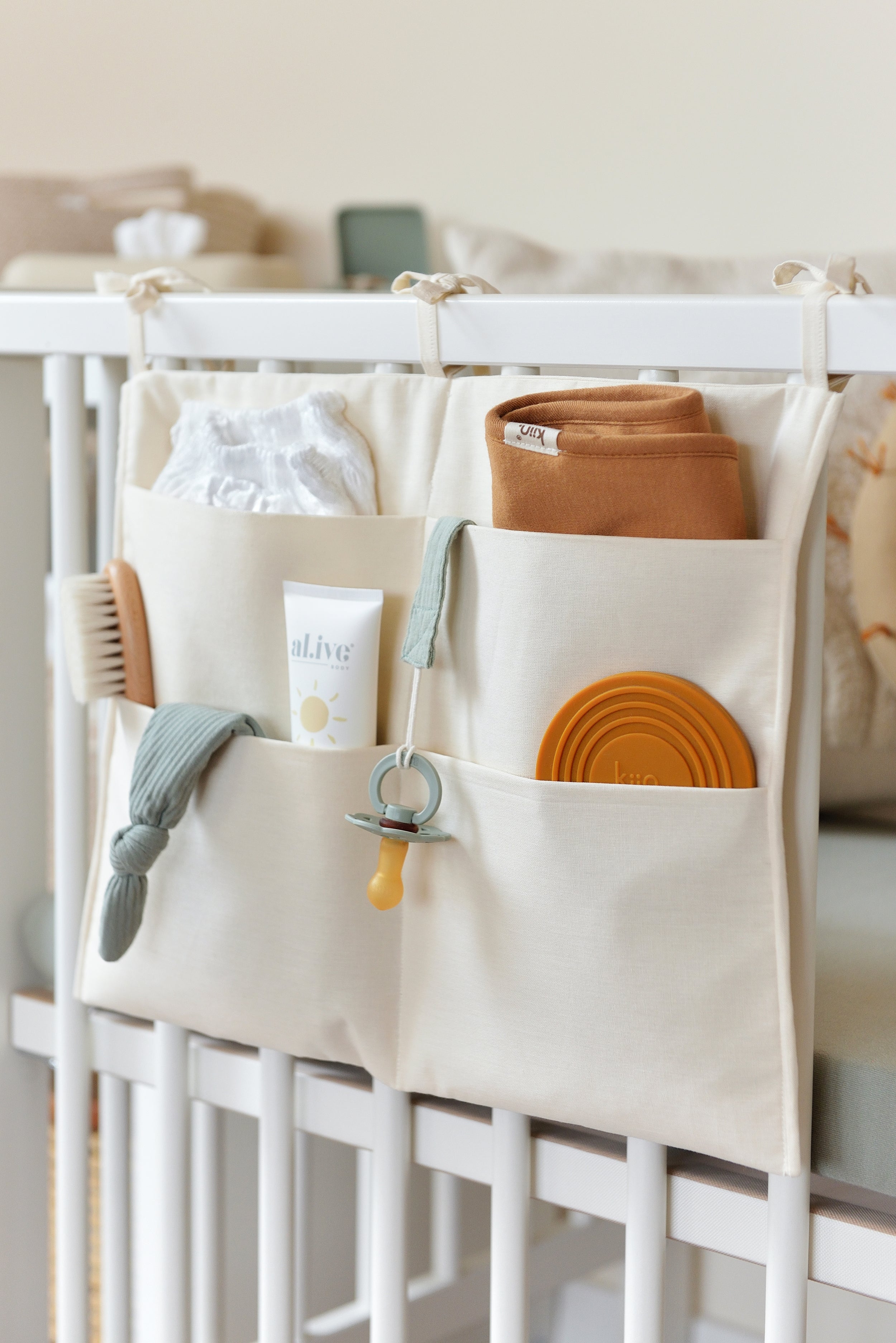 Ivory Crib Organizer
