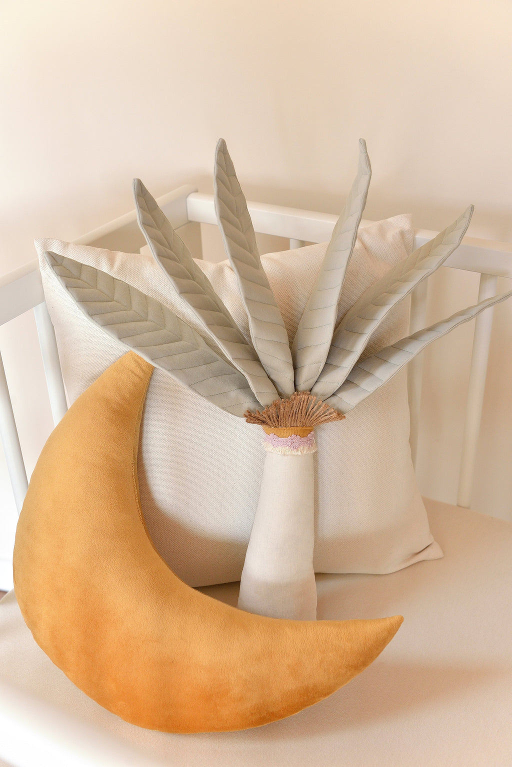 Palm Pillow Set