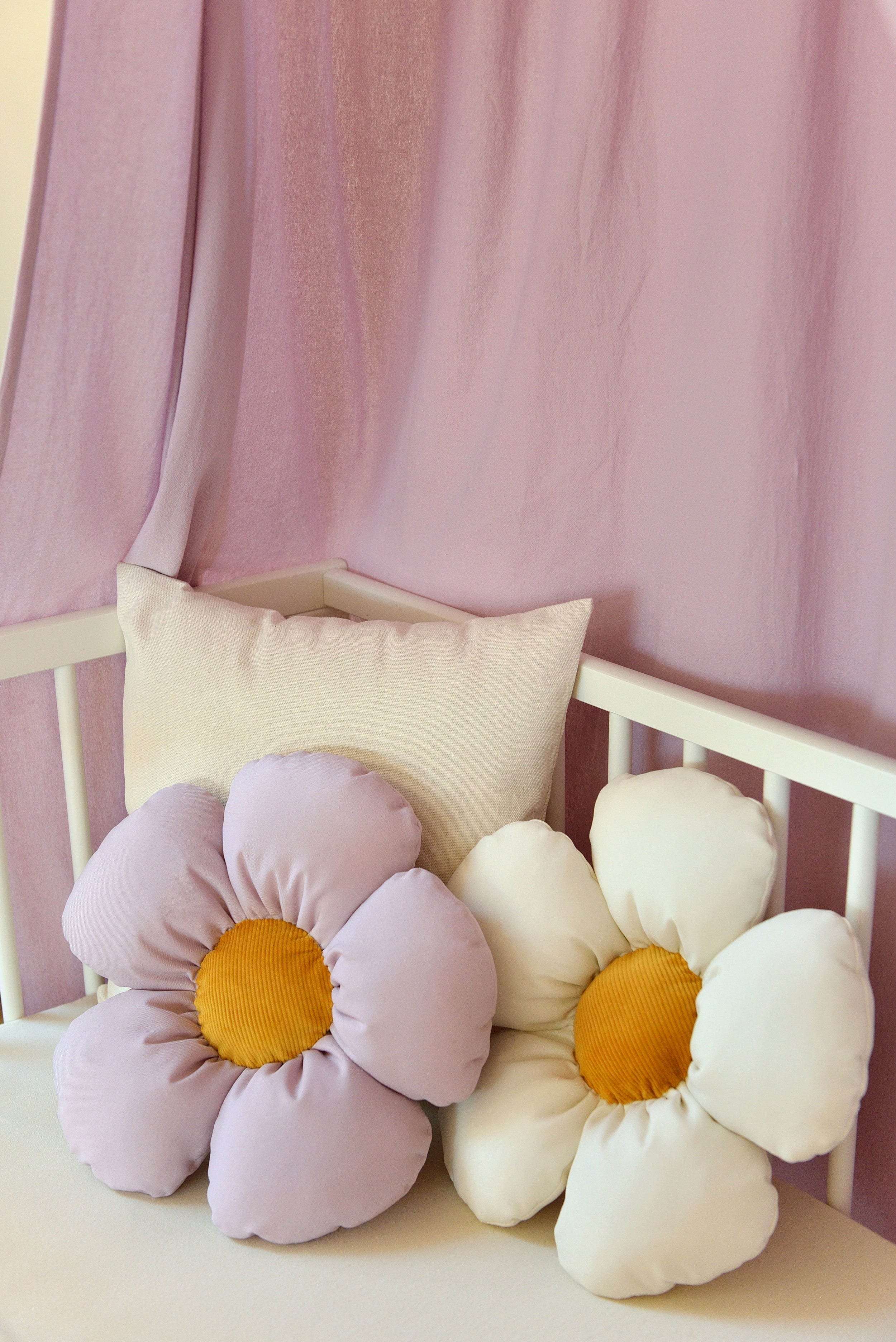 Daisy Decor Pillow