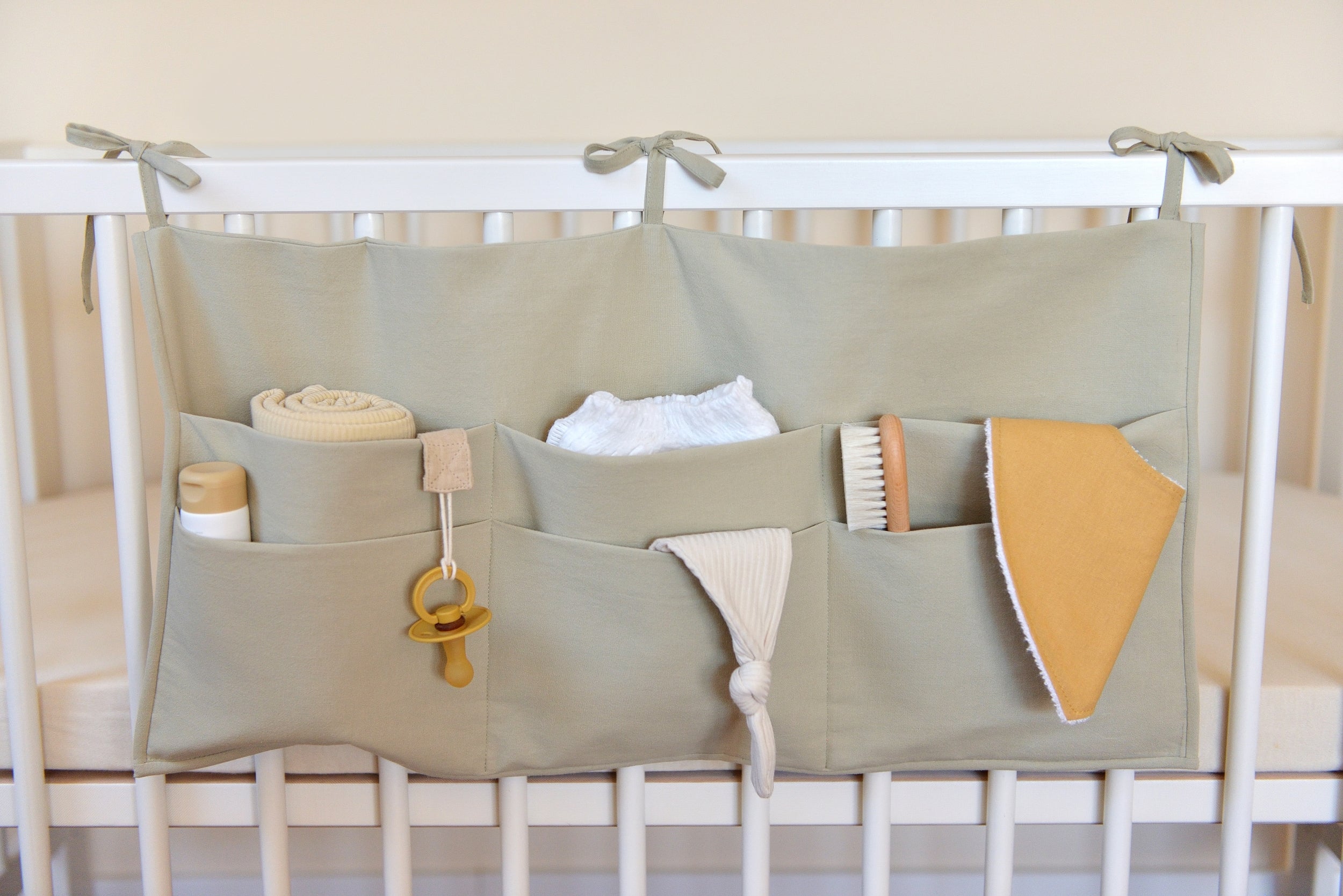 Sage Crib Organizer